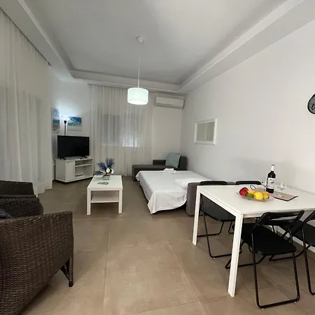 Daire The Rhodes Marina *