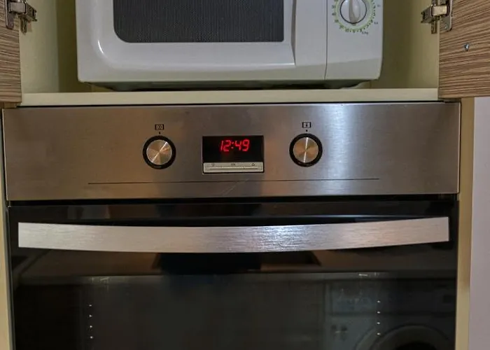 The Rhodes Marina Daire *