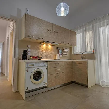 The Rhodes Marina アパート *